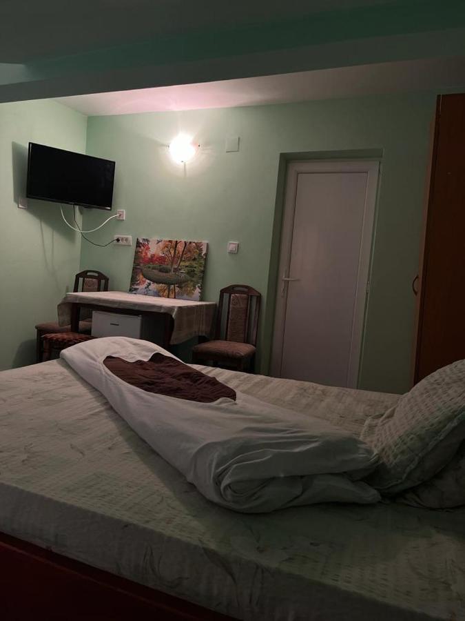 Casa Dina Hotel Băile Herculane Eksteriør billede
