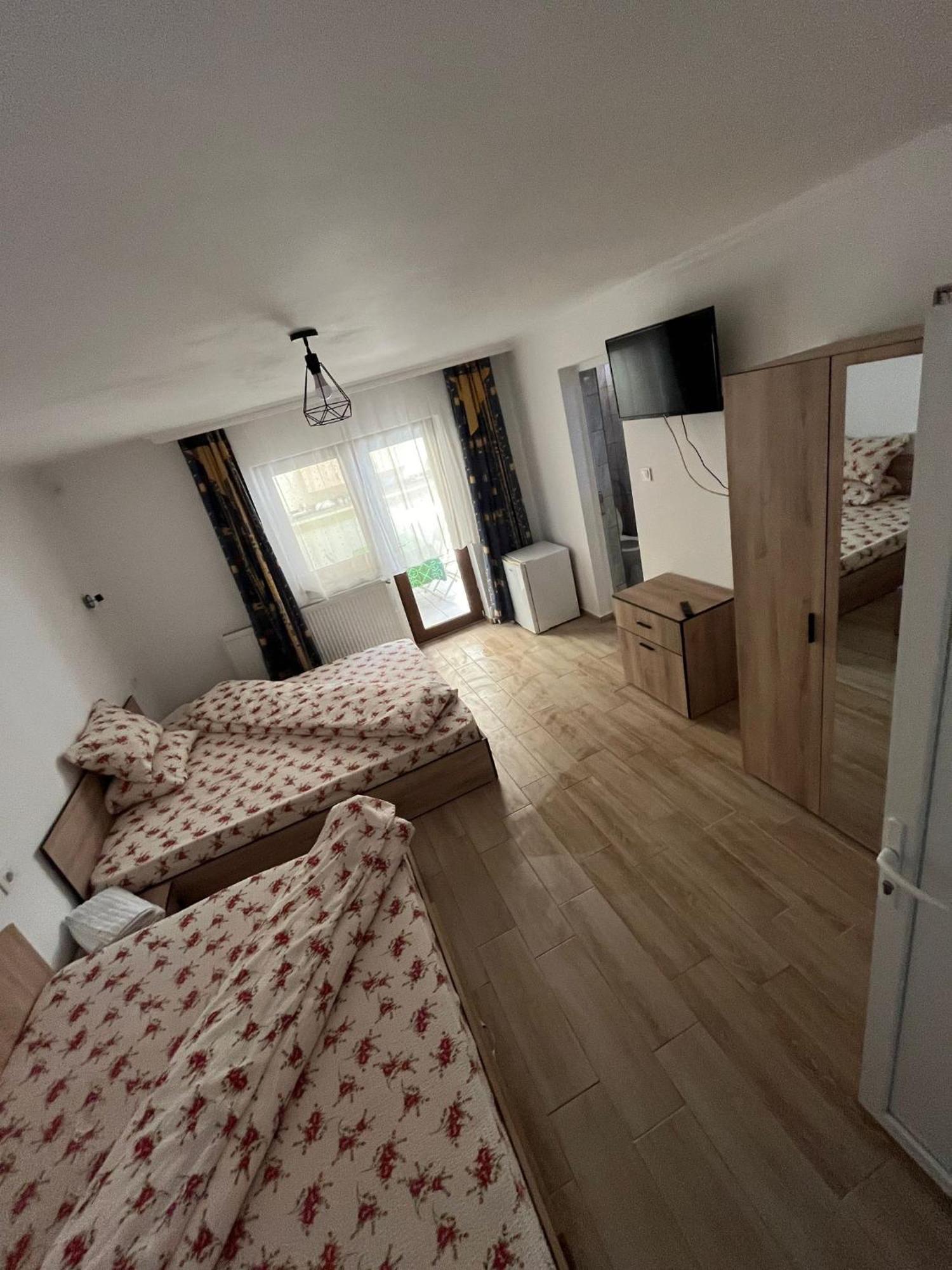 Casa Dina Hotel Băile Herculane Eksteriør billede